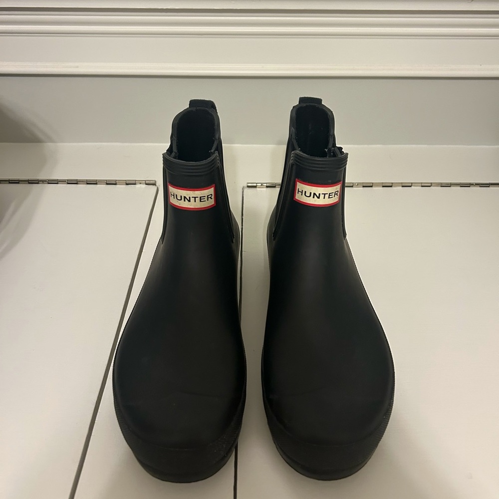 Women’s Hunter Chelsea rain boots size 10